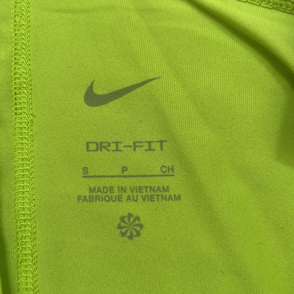 Nike Dri-fit Elastika Tank women’s training top in atomic green NWT Size Small - Picture 8 of 16